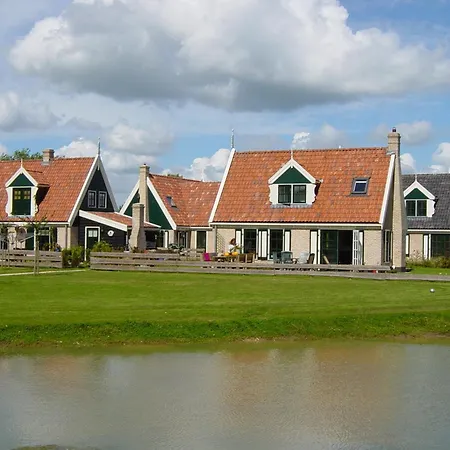 Charming With Spacious Garden Hippolytushoef